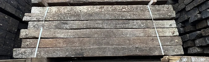 Load image into Gallery viewer, 1st Grade Reclaimed Oak Railway Sleepers (2600mm x 250mm x 150mm)
