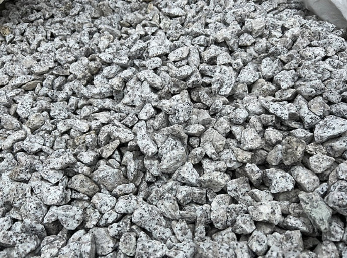 Dalmatian Granite Chippings 16-22mm - Small Bags