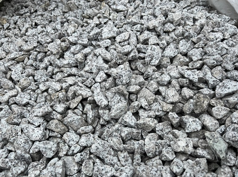 Load image into Gallery viewer, Dalmatian Granite Chippings 16-22mm - Bulk Bag
