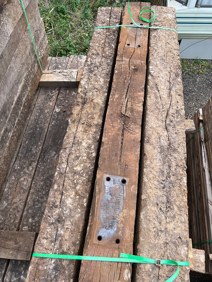 Load image into Gallery viewer, Premium Reclaimed Oak Railway Sleepers (2600mm x 250mm x 150mm)
