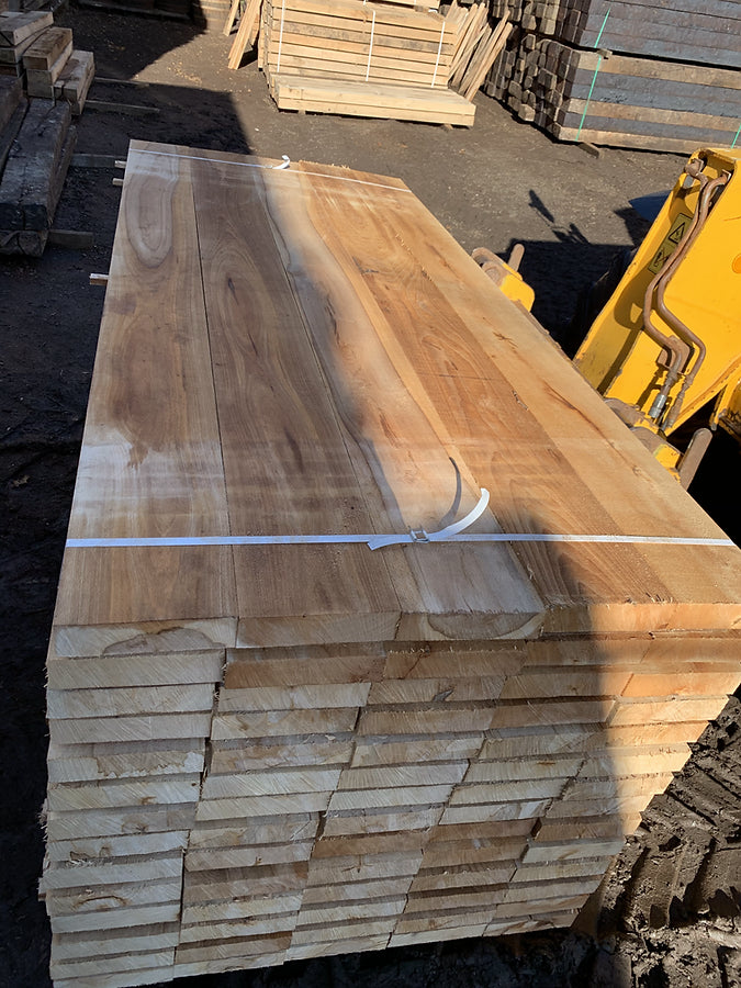 Load image into Gallery viewer, New Hardwood L.Oak Railway Sleeper Boards (2400mm x 200mm x 50mm)
